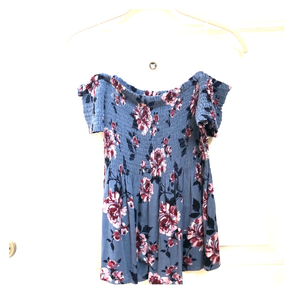 NWOT k&k Floral smocked off the shoulder top
